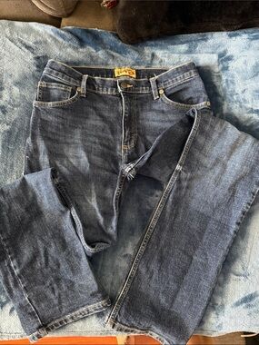 Wrangler Men's Straight Jeans in Blue Denim